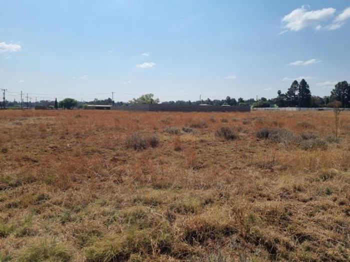 Property #2214312, Vacant Land Residential for sale in Highbury