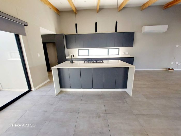 Property #2382503, House Rental Monthly in Palm Lakes Estates