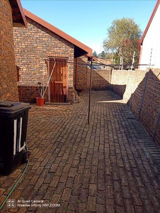 Property #2188303, Townhouse for sale in Kempton Park Ext 5