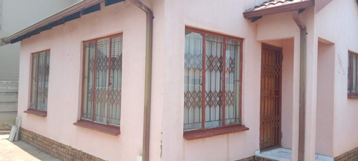 Property #2207533, House rental monthly in Soshanguve East