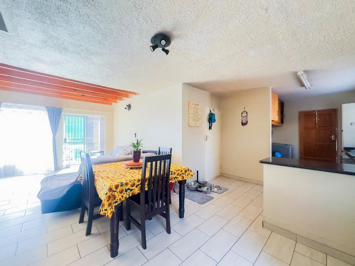 Property #2421177, Townhouse For Sale in Garsfontein