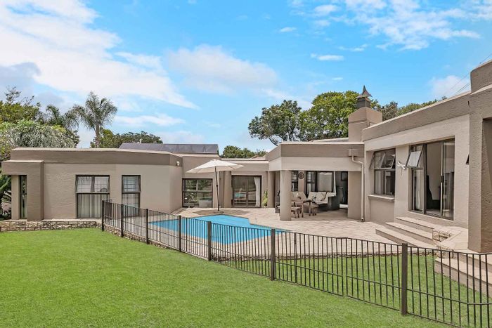 For Sale: Lonehill House with Heated Pool, Modern Kitchen, and Solar Panels