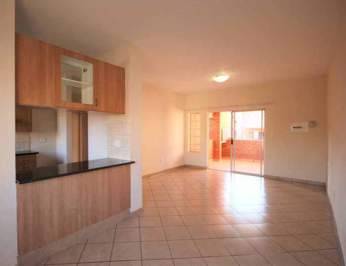 Hazeldean Apartment To Rent: 3 Beds, 2 Baths, Garage, Loadshedding-Free!