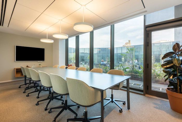 Prime office space in Cape Town City Centre, 70 sqm, flexible contract available.