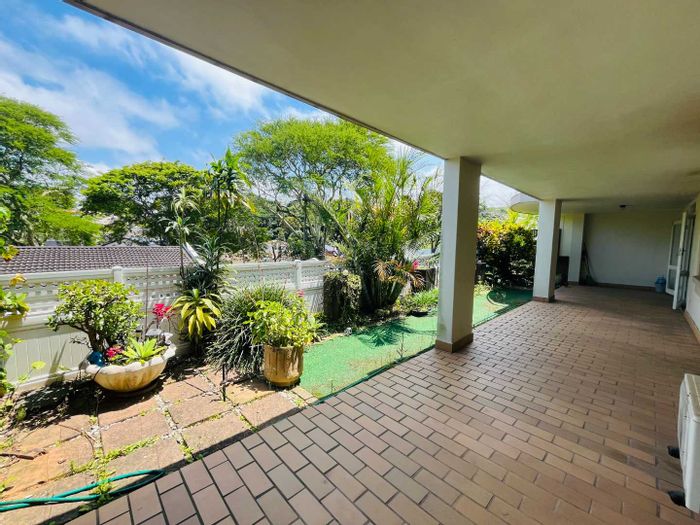 Umgeni Park Townhouse For Sale: 3 Bedrooms, patio, garage, pet-friendly garden.