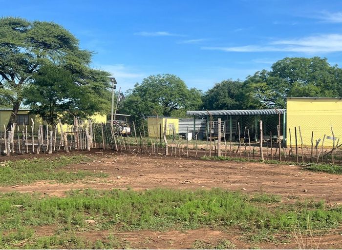 For Sale: 135,7139Ha Farm in Otavi Central with solar power, water supply, and pigsty.