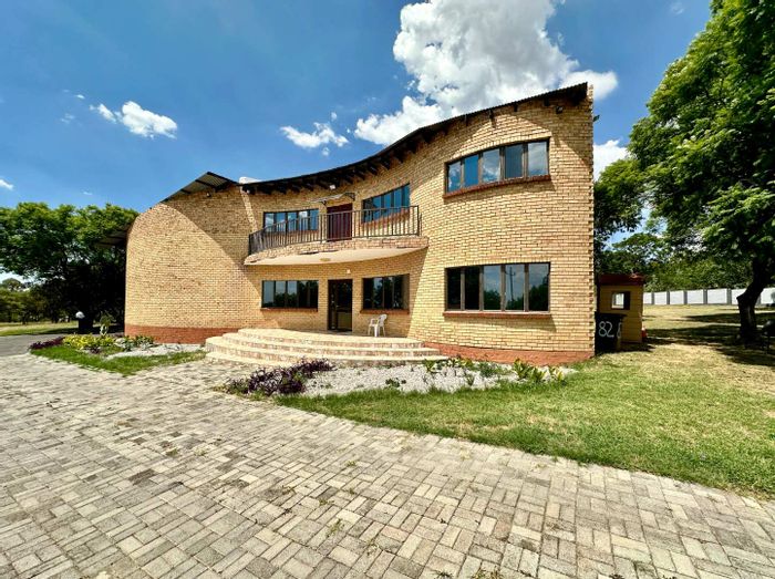 Property #2217634, Mixed Use rental monthly in Kyalami Ah