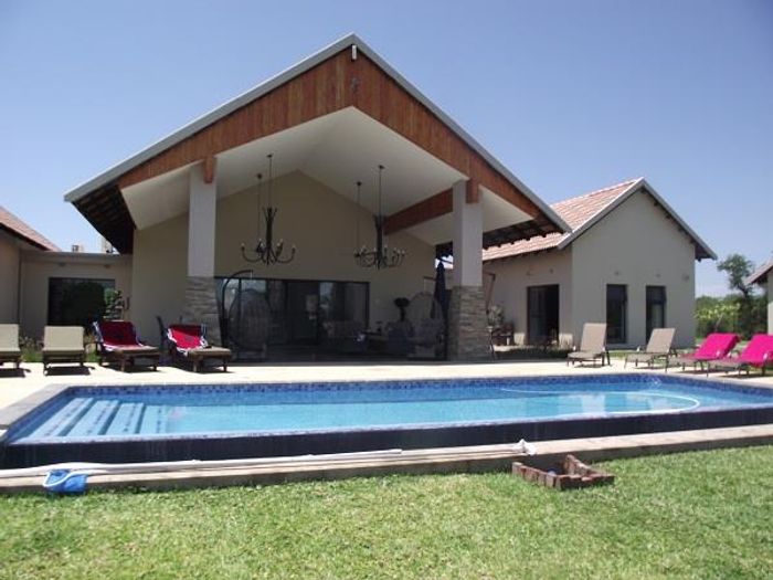 Property #2143562, House for sale in Mahlathini Private Game Reserve