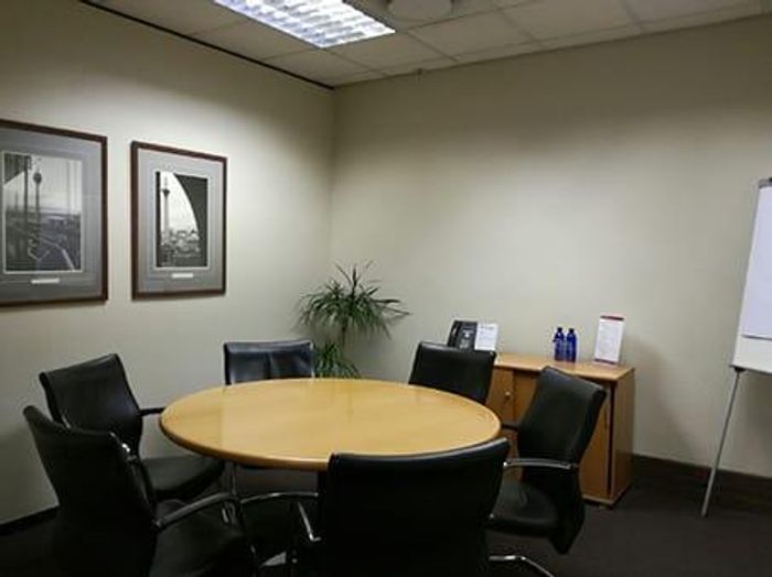 Office To Rent in Sandown: 20 sqm private space, shared area, flexible terms.