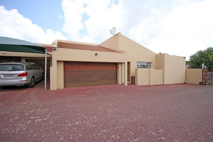 For Sale: 3-Bedroom House in Greenhills with double garages and entertainment area.