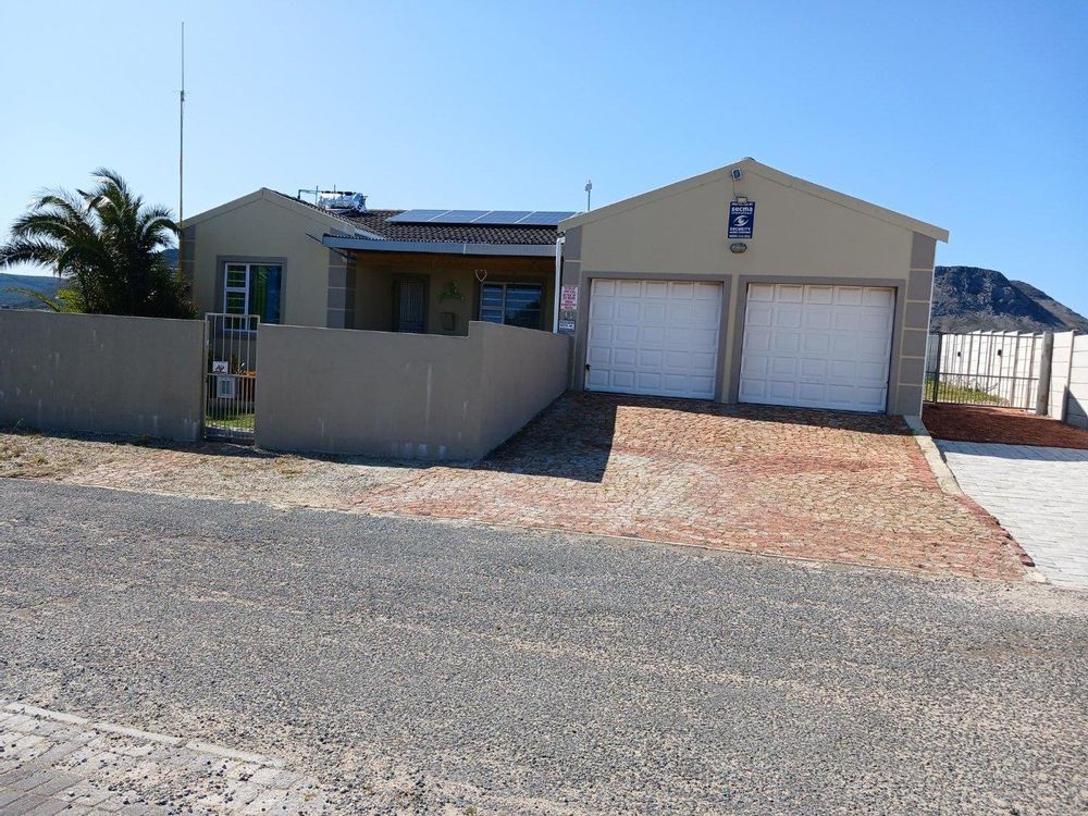 Front View of House - in Perlemoenbaai.