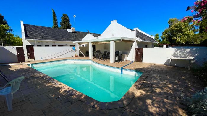 Property #2091657, House rental monthly in Durbanville Hills