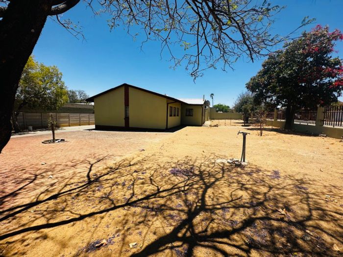 Academia Houses for sale, page 2