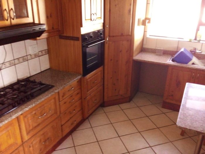 Property #2197262, House rental monthly in Arboretum