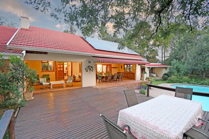 Chartwell House For Sale: Spacious home, cottages, pool, solar power, and security.