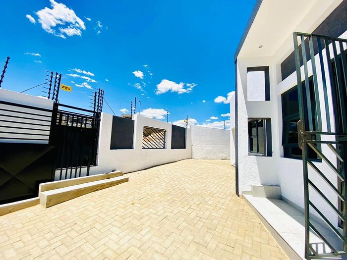 Rocky Crest Residential properties for sale