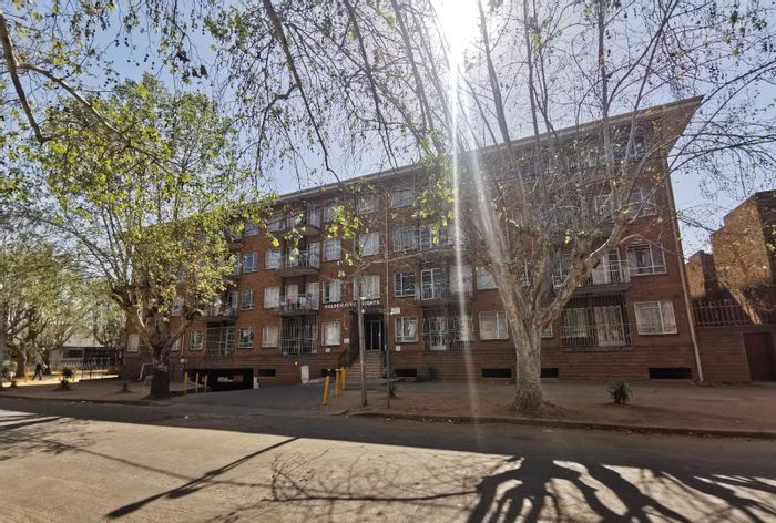Property #2219539, Apartment for sale in Benoni Central