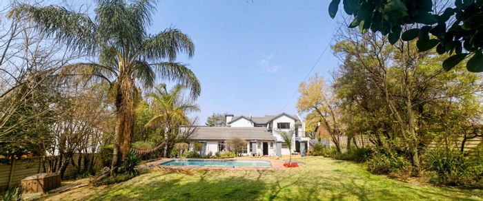 Dual Living House for Sale in Jukskei Park with Pool and Garages