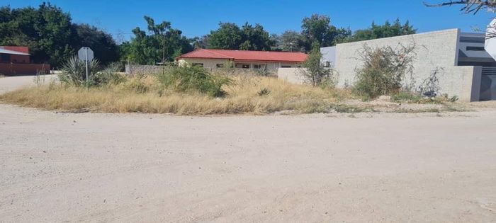 Vacant Residential Land For Sale in Ongwediva Central, 552 m² corner stand.