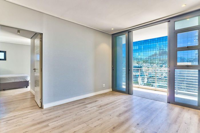 Property #2102434, Apartment for sale in Cape Town City Centre