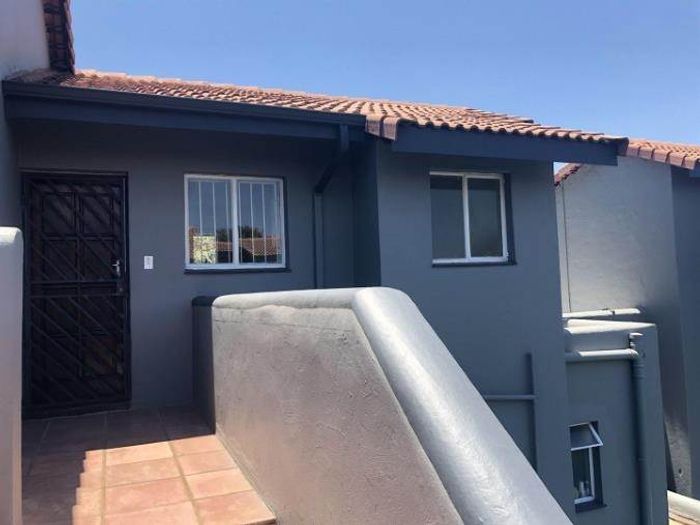 Property #2064335, Apartment for sale in Northgate