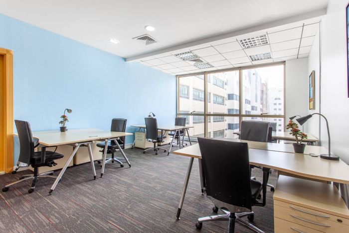 Flexible office space in Rosebank, to rent, ideal for teams of five.