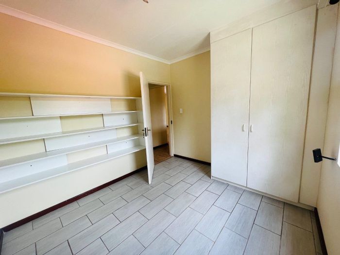 2 Bed, 1 Bath Apartment To Rent in Sunninghill - No Load Shedding!