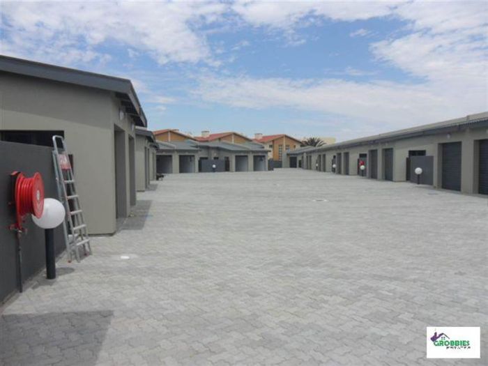 Property #1211069, Townhouse for sale in Fairways Estate
