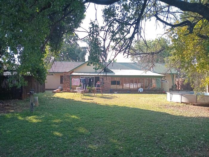 Property #2390976, House For Sale in Silverton