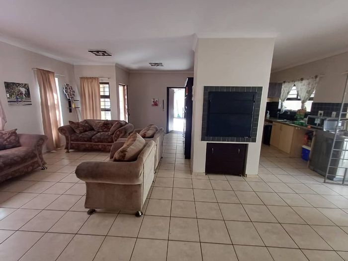 Property #2267156, House pending sale in Walvis Bay Central