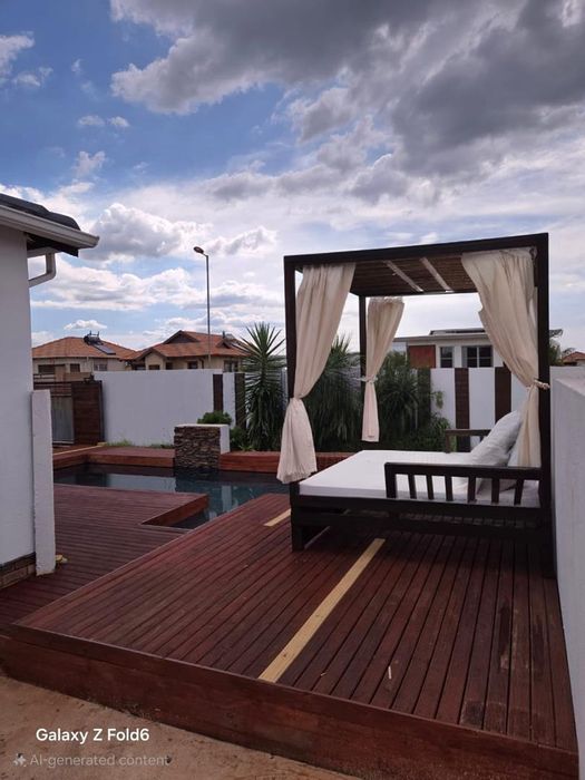 For Sale: House in The Orchards with pool, spacious yard, and fitted kitchen.