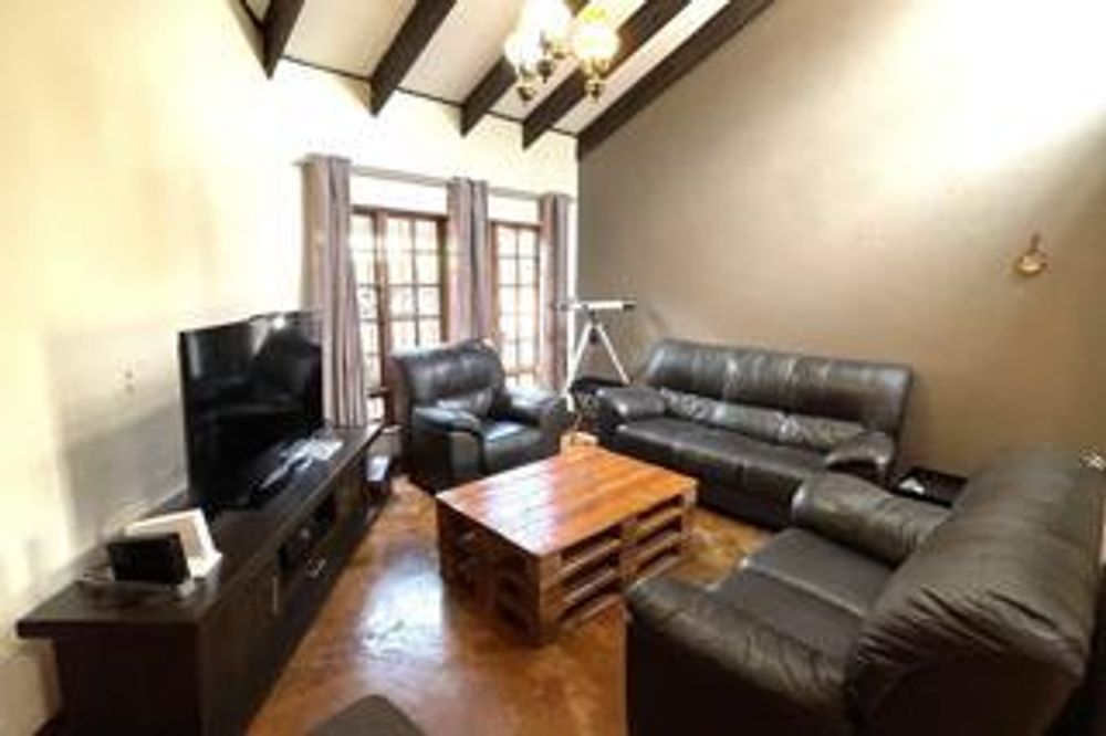 Large Lounge