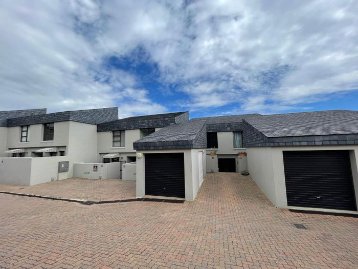 Property #2430907, Townhouse Rental Monthly in Northcliff