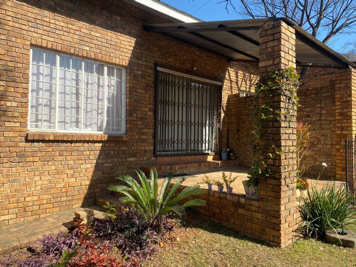 Property #2166089, Garden Cottage rental monthly in Raslouw A H