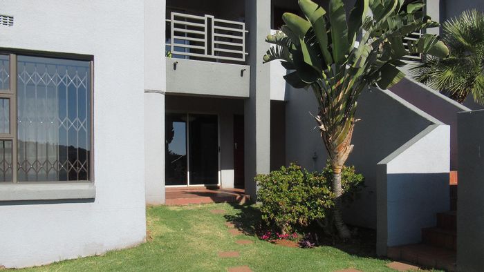 Property #2473306, Apartment For Sale in Glenvista