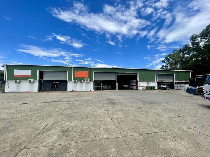 To Rent: Industrial warehouse in Briardene with yard space and office component.