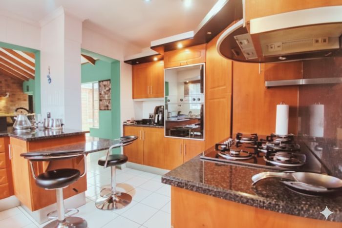 For Sale: 4-bedroom house with pool, cottage, and secure yard in Alan Manor Ext 2.