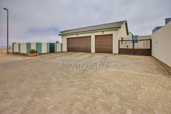 Property #2088818, House for sale in Extension 15