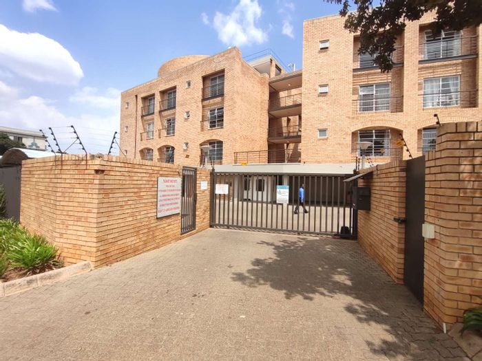 Property #2238611, Apartment rental monthly in Hatfield