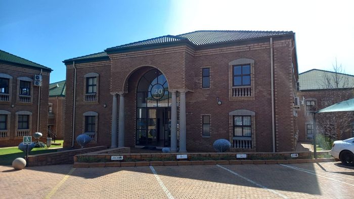 Property #2149319, Office rental monthly in Highveld
