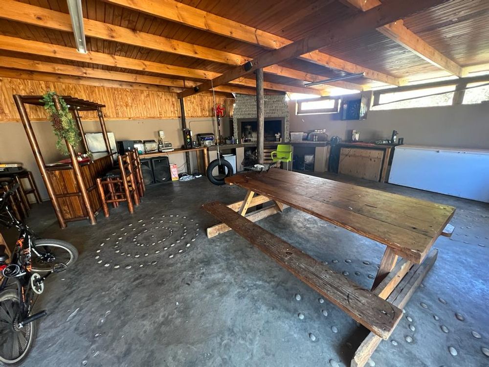 Entertainment room with indoor BBQ