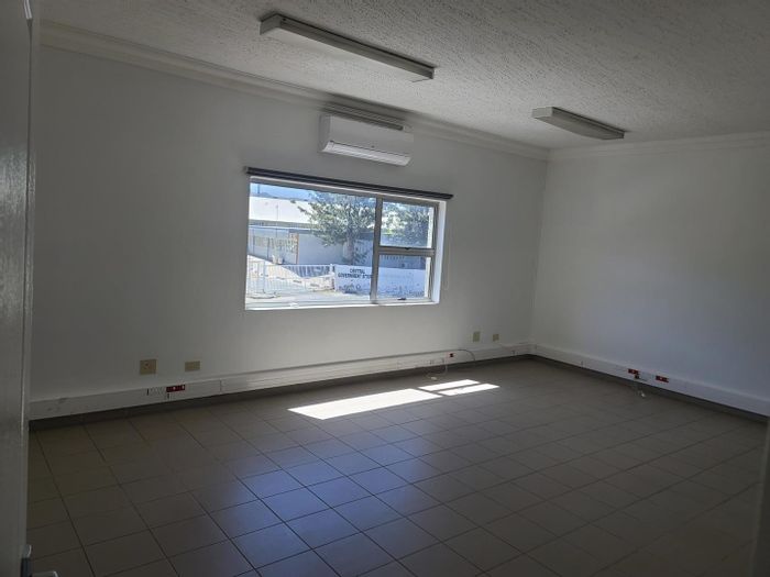 Property #2395068, Office Rental Monthly in Southern Industrial Area