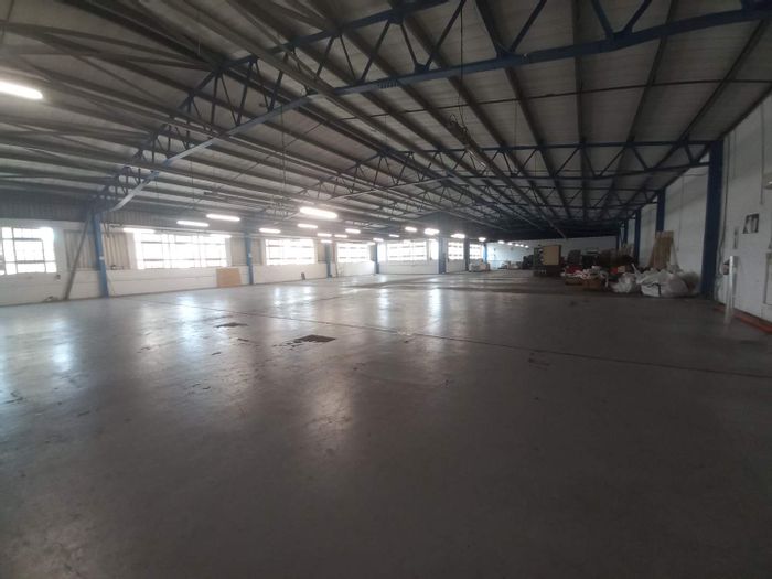 Property #2013017, Industrial rental monthly in New Germany