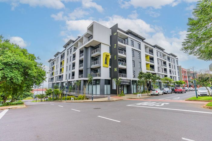 For Sale: Apartment in Umhlanga Ridge with pool, gym, and 24-hour security.