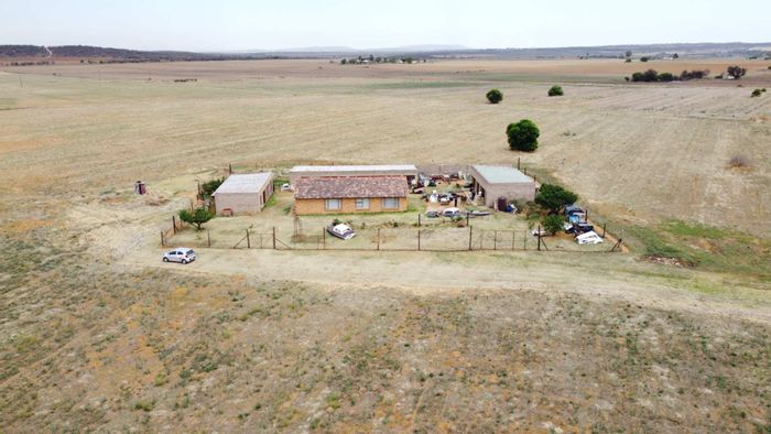 20-Hectare Farm in Westonaria Central for Sale: Development and investment opportunities await.