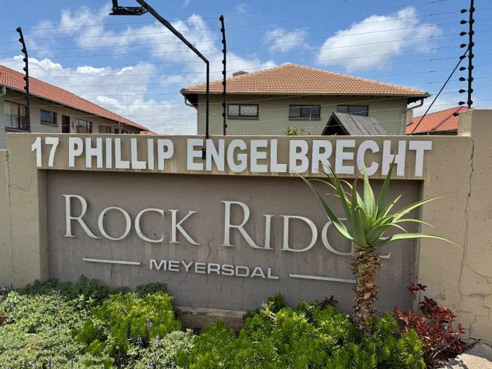 Meyersdal Townhouse For Sale: Open-plan living, pool, security, and pet-friendly amenities.