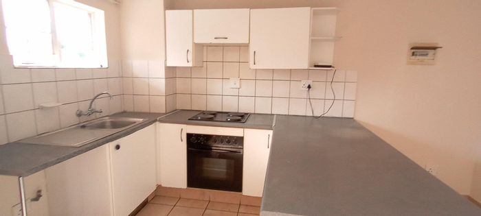 Property #2248079, Apartment for sale in Pretoria West