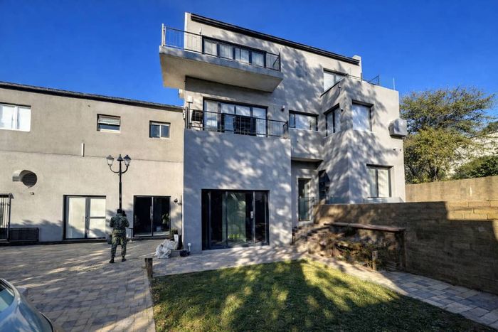 Property #2473461, House For Sale in Eros