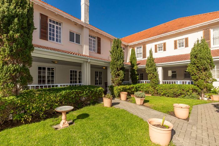 Central Fish Hoek Apartment for Sale: Secure Living Near Beach and Amenities!