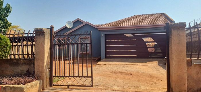 Property #2415848, House For Sale in Mamelodi East